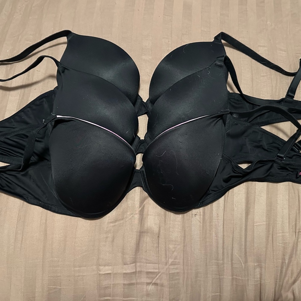 2 Victoria's Secret PINK push-up bras 36C